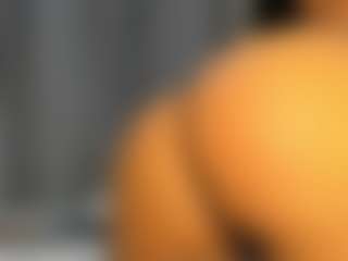 Hot-Mamacitah's Live Sex Cam Show