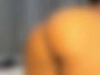 Hot-Mamacitah's Live Sex Cam Show