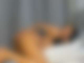 Hot-Mamacitah's Live Sex Cam Show
