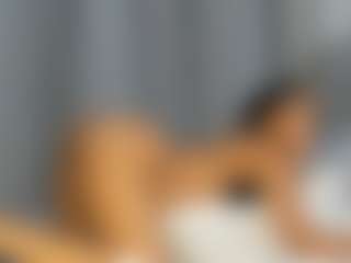 Hot-Mamacitah's Live Sex Cam Show