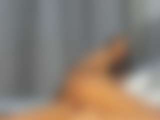 Hot-Mamacitah's Live Sex Cam Show