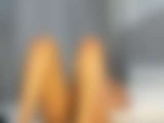 Hot-Mamacitah's Live Sex Cam Show