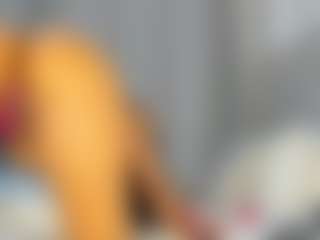 Hot-Mamacitah's Live Sex Cam Show