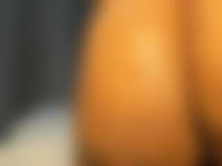 Hot-Mamacitah's Live Sex Cam Show