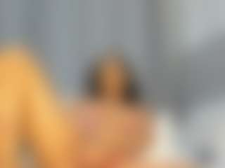 Hot-Mamacitah's Live Sex Cam Show