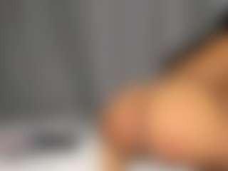 Hot-Mamacitah's Live Sex Cam Show