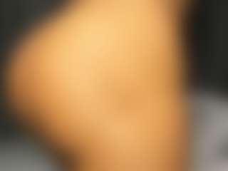 Hot-Mamacitah's Live Sex Cam Show