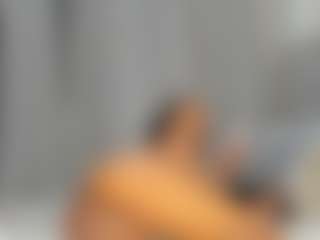 Hot-Mamacitah's Live Sex Cam Show