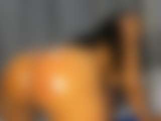 Hot-Mamacitah's Live Sex Cam Show