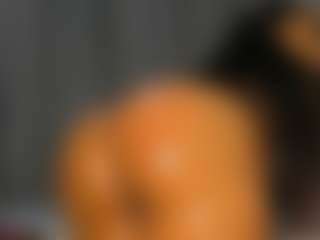 Hot-Mamacitah's Live Sex Cam Show