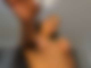 Hot-Mamacitah's Live Sex Cam Show