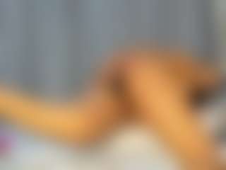 Hot-Mamacitah's Live Sex Cam Show