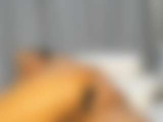 Live cam show with Hot-Mamacitah - Gagging on TeamSkeetLive