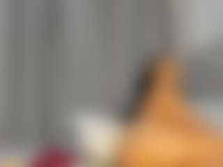 Hot-Mamacitah's Live Sex Cam Show
