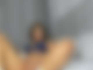 Hot-Mamacitah's Live Sex Cam Show