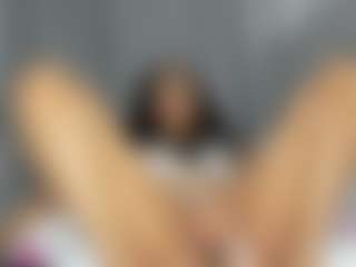 Hot-Mamacitah's Live Sex Cam Show