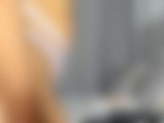 Hot-Mamacitah's Live Sex Cam Show