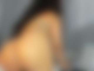 Hot-Mamacitah's Live Sex Cam Show