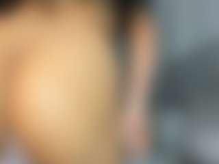 Hot-Mamacitah's Live Sex Cam Show