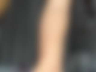 Hot-Mamacitah's Live Sex Cam Show