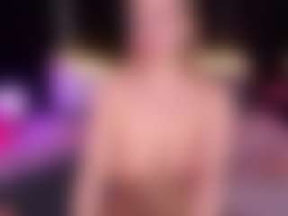 Live cam show with LylaYeess - Nipple Piercings on SpankPalCams