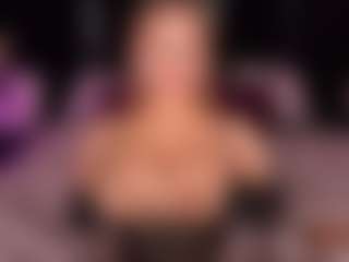 LylaYeess's Live Sex Cam Show