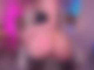 Live cam show with LylaYeess - Lush on Gym Cam Girls