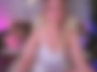Live cam show with LylaYeess - Twerk on Camsoda