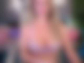 Live cam show with LylaYeess - Blonde Hair Blowjob on Big Tits