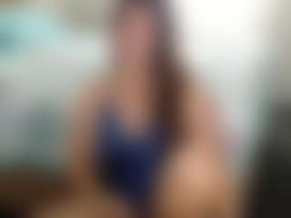 Live-Cam-Show mit XLennaX - Interactivetoy auf Camsoda