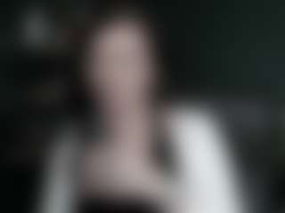 Live cam show with VivianKiss - Brown Hair Petite on LiveSexCams6