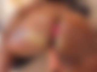 Live cam show with AdaBennett - Foot Fetish on CamClone