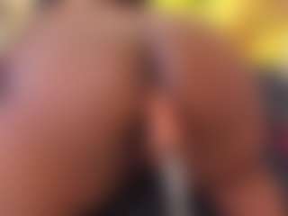Live cam show with AdaBennett - Double Penetration on CamwithHer