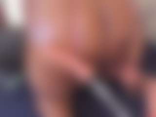 Live cam show with AdaBennett - Strip Ebony on studioflirtlive.com | colombia