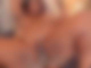 Live cam show with AdaBennett - Ebony Big Tits on Hubzter Live