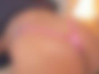 Live-Cam-Show mit AdaBennett - Black Amateur auf Camsoda