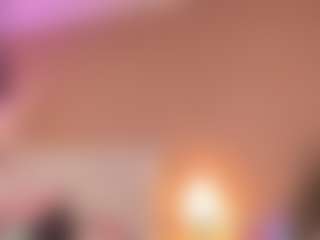 Live cam show with AdaBennett - Dildo Or Vibrator on friskycurves.com