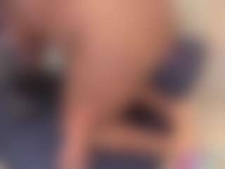 Live cam show with AdaBennett - Black Amateur on sexylive.show