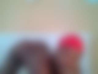 Live cam show with sweetbeb - Shower on Gym Cam Girls