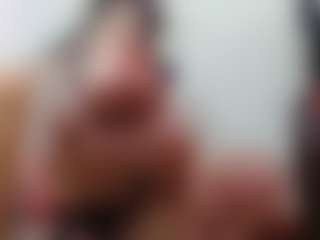 Live cam show with FeetAmatistaQueenz - Dirty Talk on Milfs Live