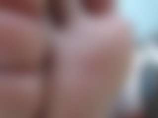 Live cam show with FeetAmatistaQueenz - Orgasm on Camsoda
