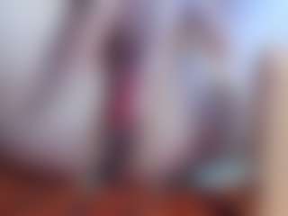 Live cam show with FeetAmatistaQueenz - Brown Eyes on camgirlchat.live