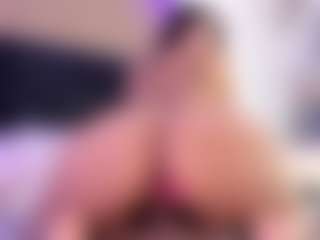 KarlaGonzales's Live Sex Cam Show