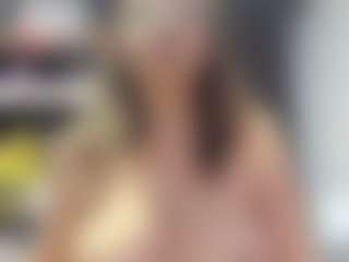 Live cam show with kattysquirt - Squirt on Dare Cams
