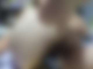 Live cam show with kattysquirt - Athletic Amateur on liverealitysex.com