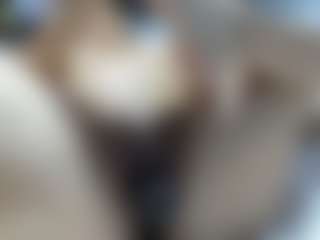 Live cam show with kattysquirt - Flashing on Camming Site