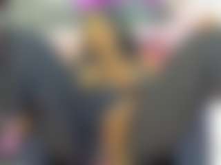 Live cam show with KendraChavez - Average on Sweet Sext