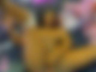 Live cam show with KendraChavez - Striptease on Camsoda