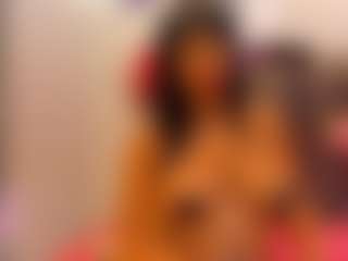 Live cam show with KendraChavez - Ebony Teen (18+) on friskycurves.com