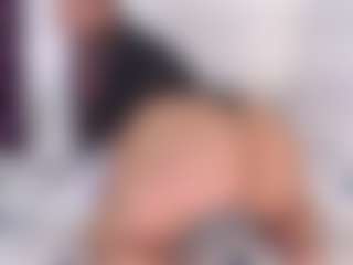 Alice Jones milf MILF webcam performer live streaming